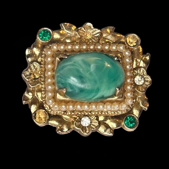 Estate Jewelry - Vintage Green Cabochon Floral Brooch Pearl Halo Gold Tone Statement Estate Glam